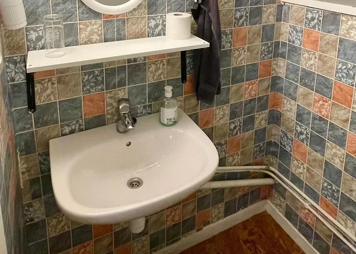 Kwatera prywatna - Loft With Private Bathroom *